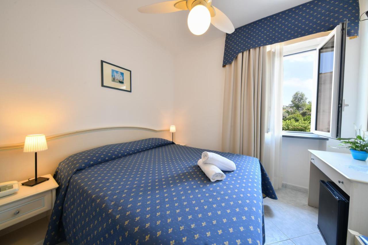 Hotel Noris Ischia Exteriör bild